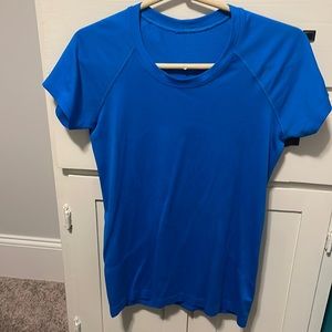 Blue lululemon top
